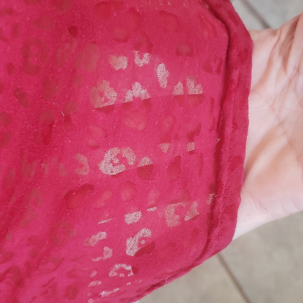 Vintage 90s RUE21 Red Animal Print Burnout Tee | Y2K Grunge Cap Sleeve V-Neck - Picture 9 of 13